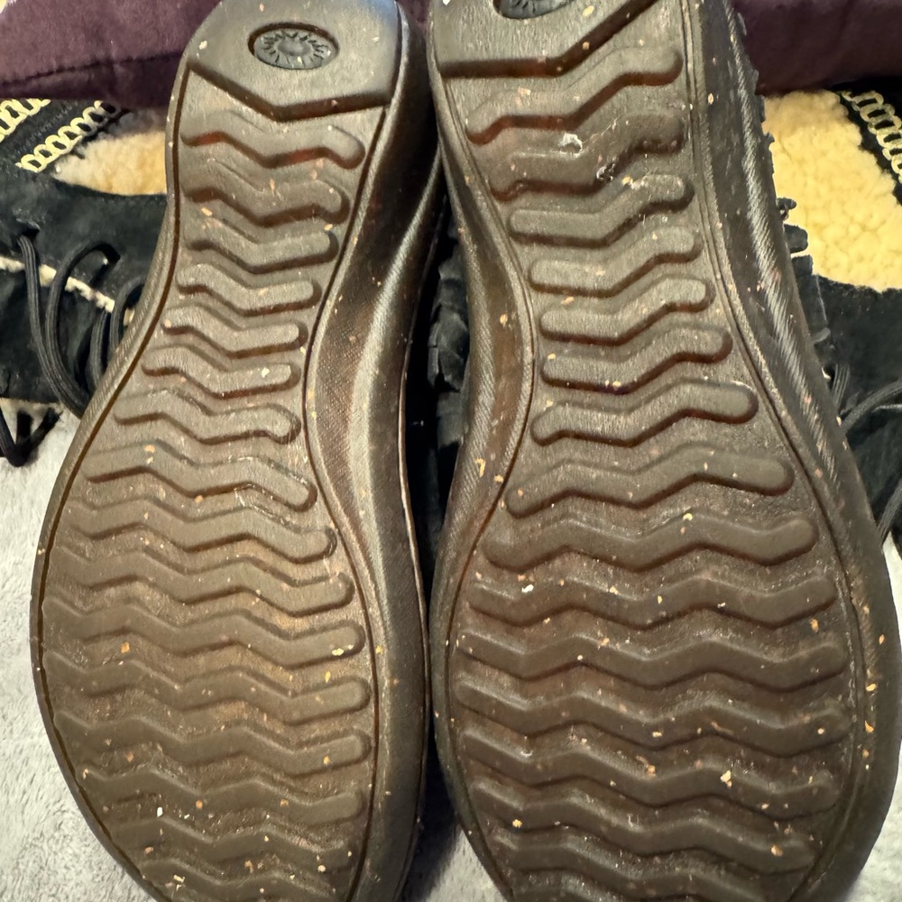 UGG Black and Cream Winter Boots - Picture 3 of 14